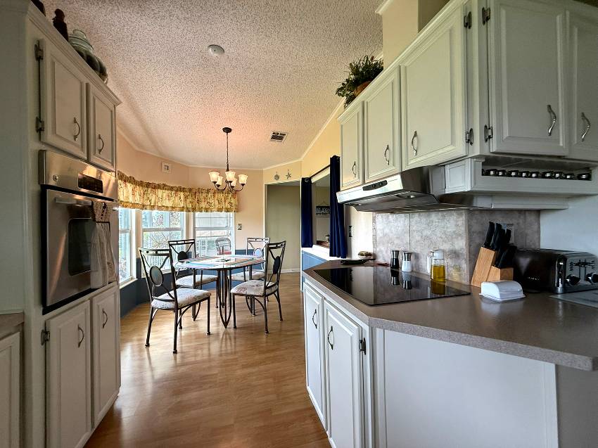 8111 Buena Vista Dr N a Ellenton, FL Mobile or Manufactured Home for Sale